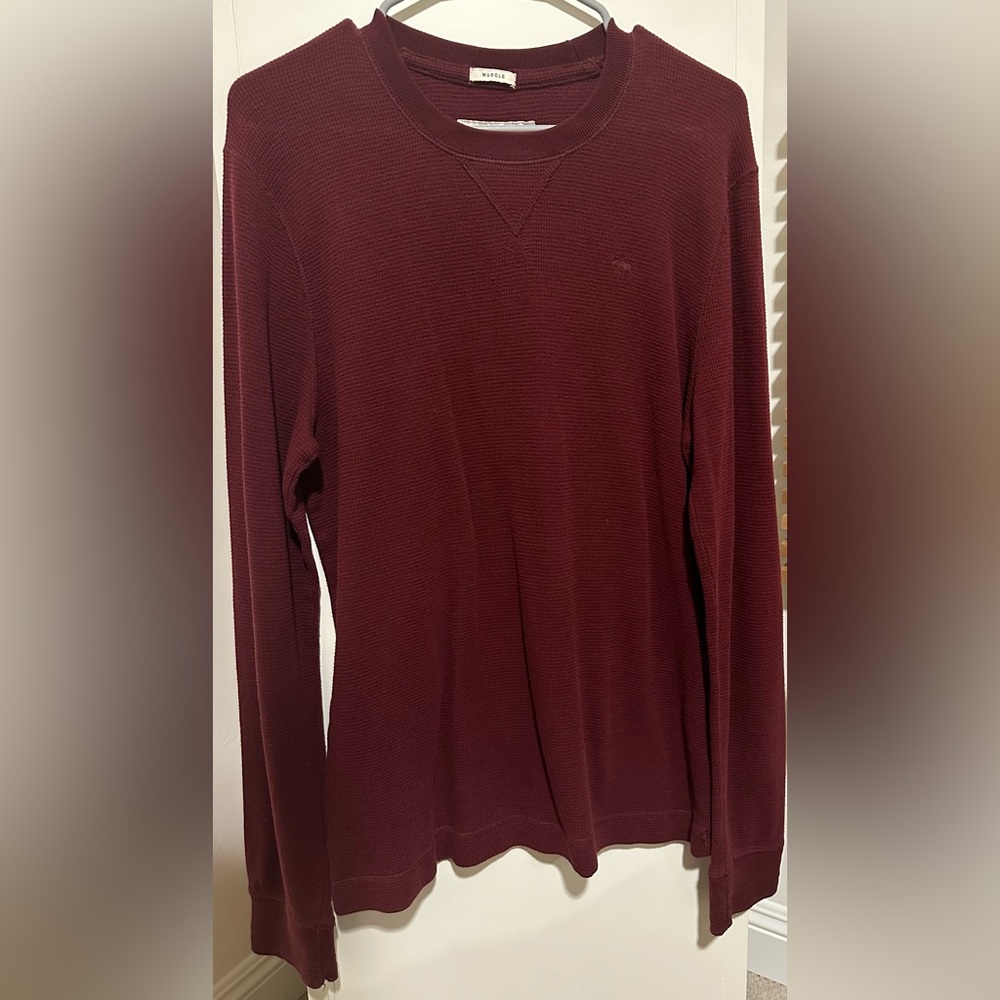 A&F Men’s Crew Muscle Henley